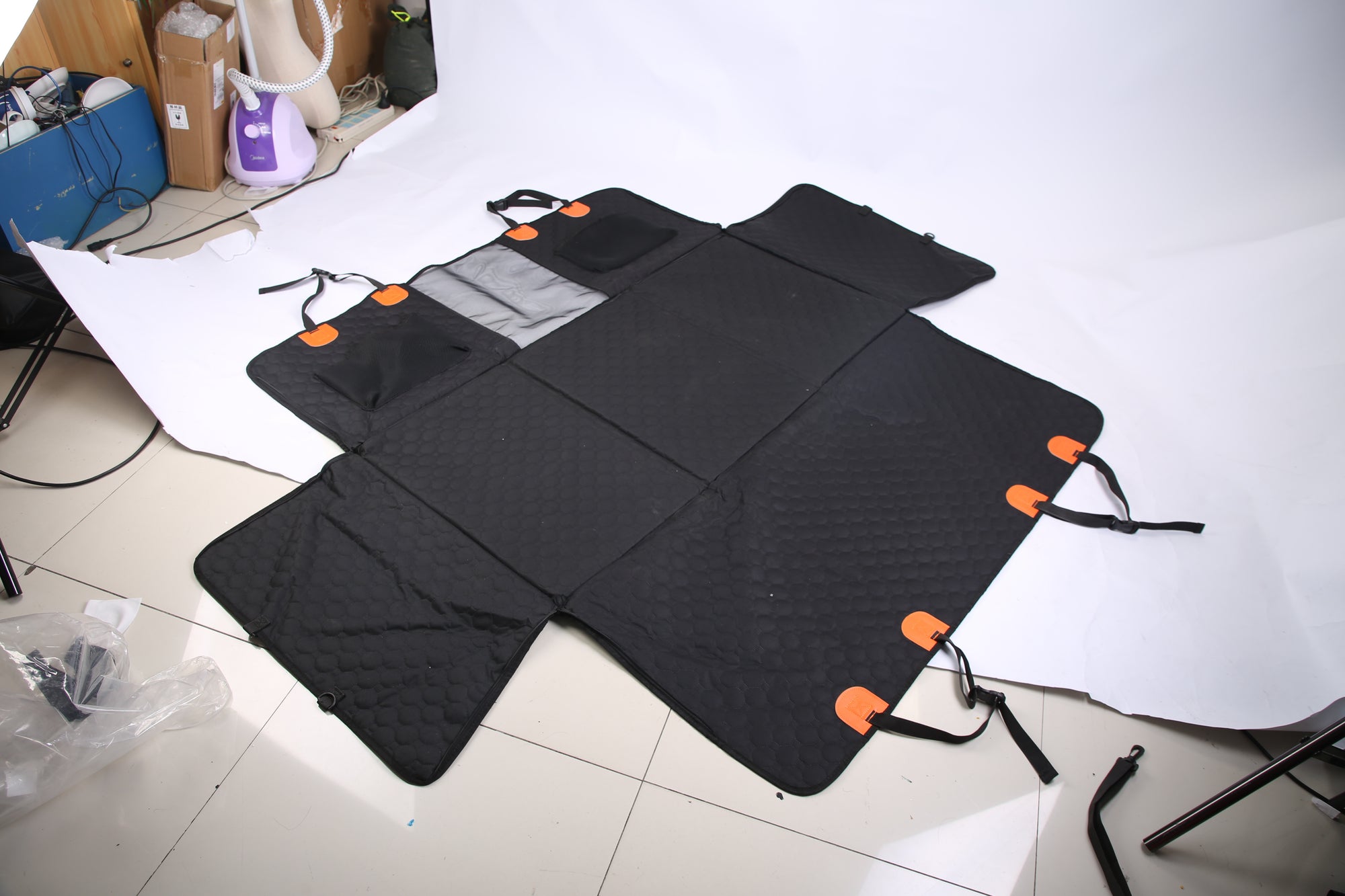 🔥 Premium Waterproof Dog Car Seat Cover – Mesh Window, Storage Pockets & Universal Fit