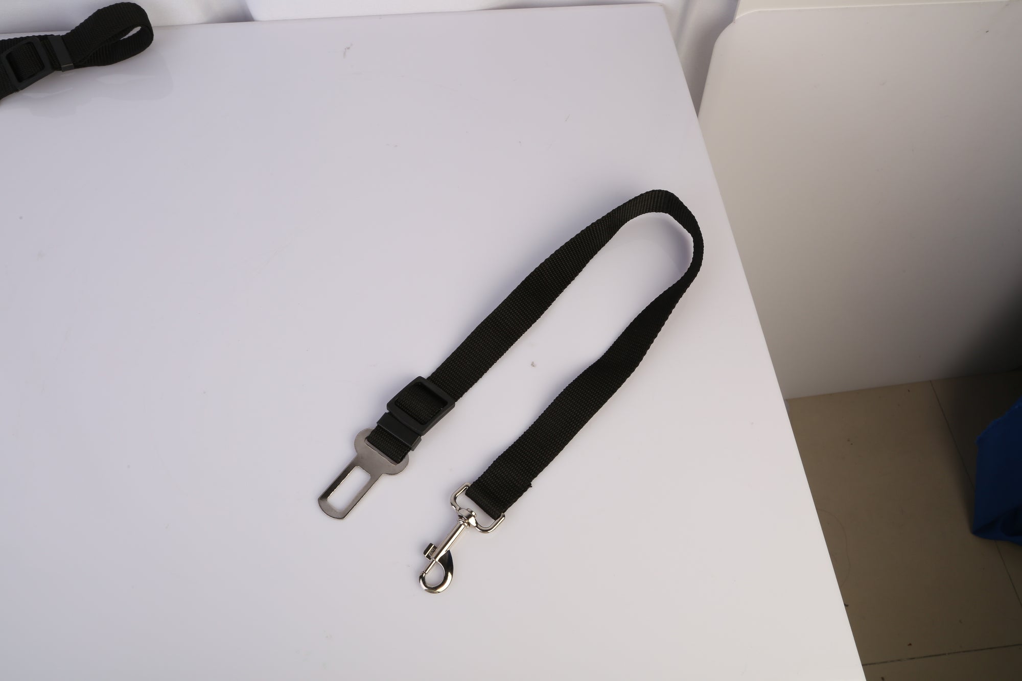 2PCS Adjustable Pet Seat Belt Harness – Dog & Cat Safety Leash for Car Travel